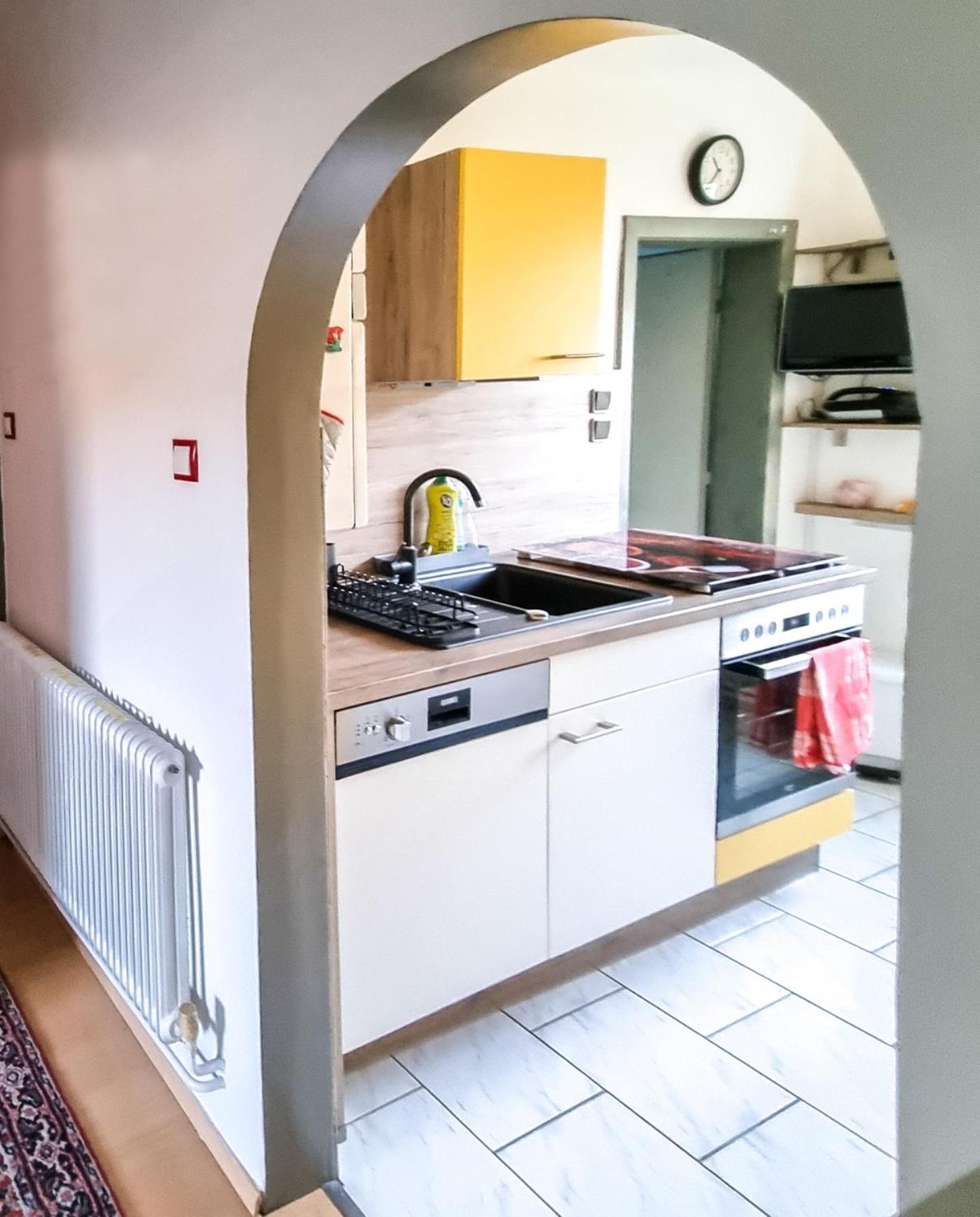 Exclusive Apartment Donau-City P&R Wenen Buitenkant foto